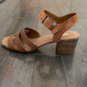 Tom’s block heel sandal